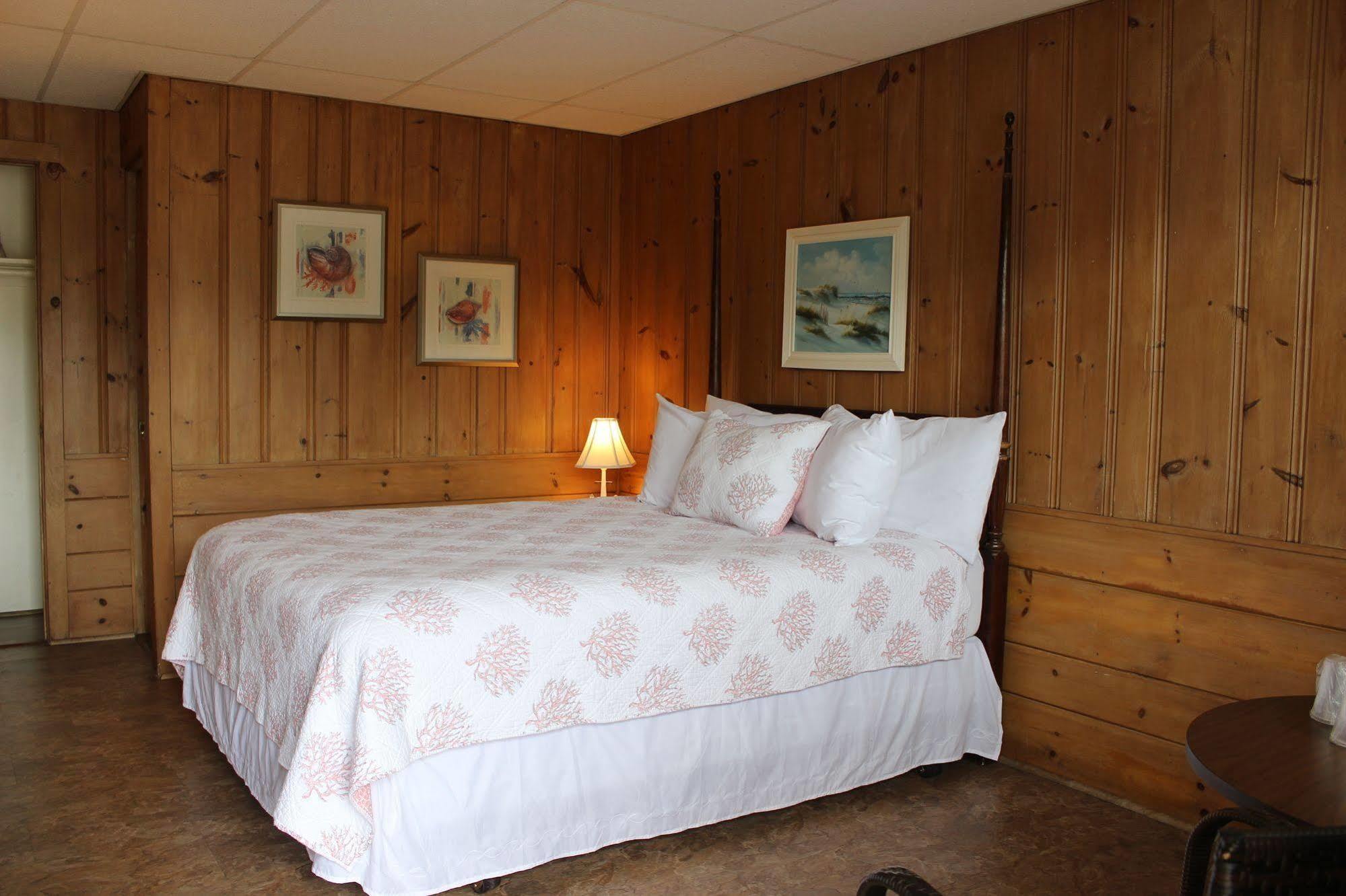 فالماوث Town & Beach Motel المظهر الخارجي الصورة