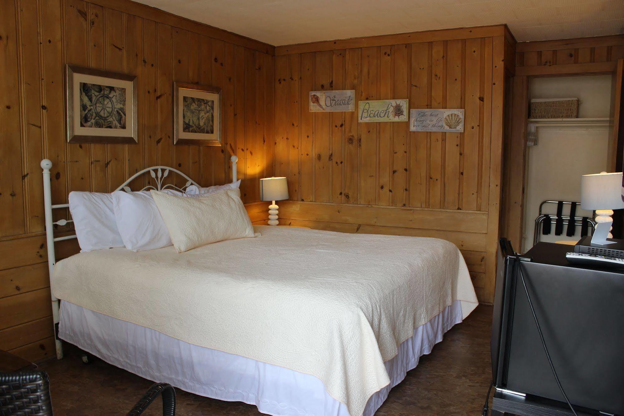 فالماوث Town & Beach Motel المظهر الخارجي الصورة